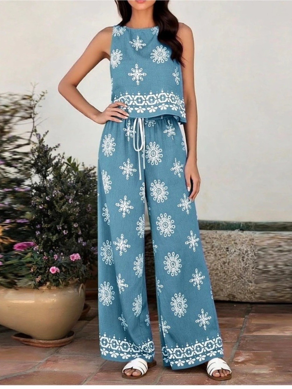 Blue & White Printed Jumpsuit Size M